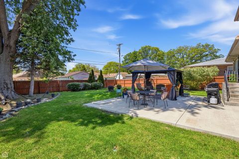 Tiny photo for 9632 Massasoit Avenue, Oak Lawn, IL 60453 (MLS # 12634564)