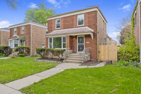 Tiny photo for 8848 S JEFFERY Boulevard, Chicago, IL 60617 (MLS # 12665053)