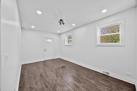 Tiny photo for 8848 S JEFFERY Boulevard, Chicago, IL 60617 (MLS # 12665053)