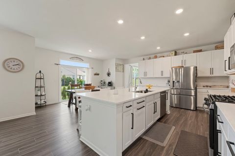 Tiny photo for 1009 Persimmon Court, Crystal Lake, IL 60012 (MLS # 12490686)