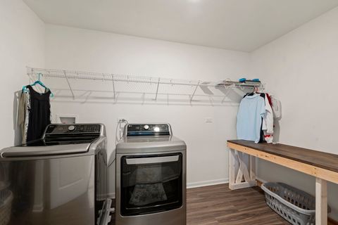 Tiny photo for 1009 Persimmon Court, Crystal Lake, IL 60012 (MLS # 12490686)