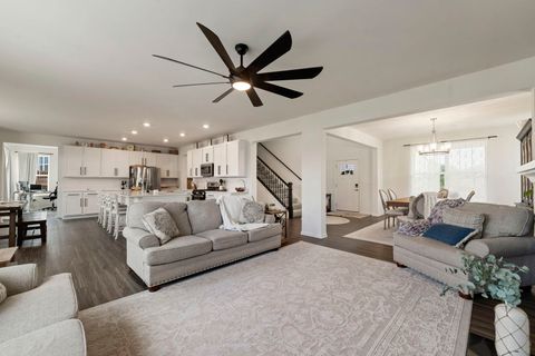 Tiny photo for 1009 Persimmon Court, Crystal Lake, IL 60012 (MLS # 12490686)