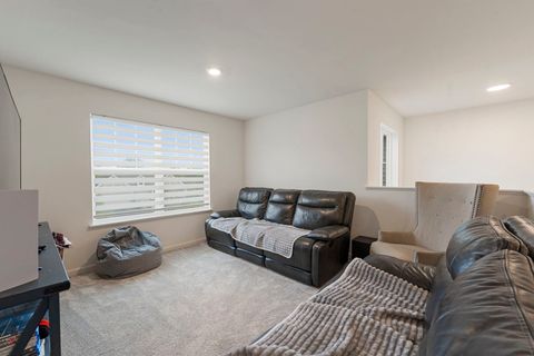Tiny photo for 1009 Persimmon Court, Crystal Lake, IL 60012 (MLS # 12490686)
