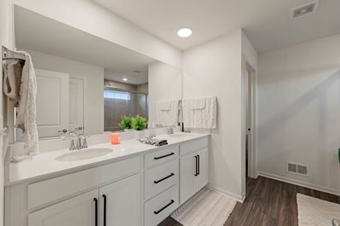 Tiny photo for 1009 Persimmon Court, Crystal Lake, IL 60012 (MLS # 12490686)
