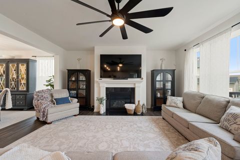 Tiny photo for 1009 Persimmon Court, Crystal Lake, IL 60012 (MLS # 12490686)