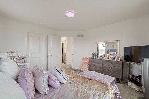 Tiny photo for 1009 Persimmon Court, Crystal Lake, IL 60012 (MLS # 12490686)
