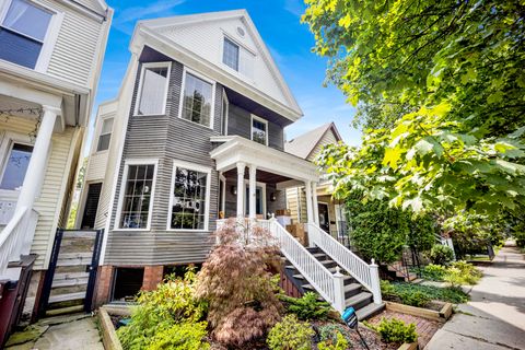 1625 W Hollywood Avenue 3 Chicago IL 60660