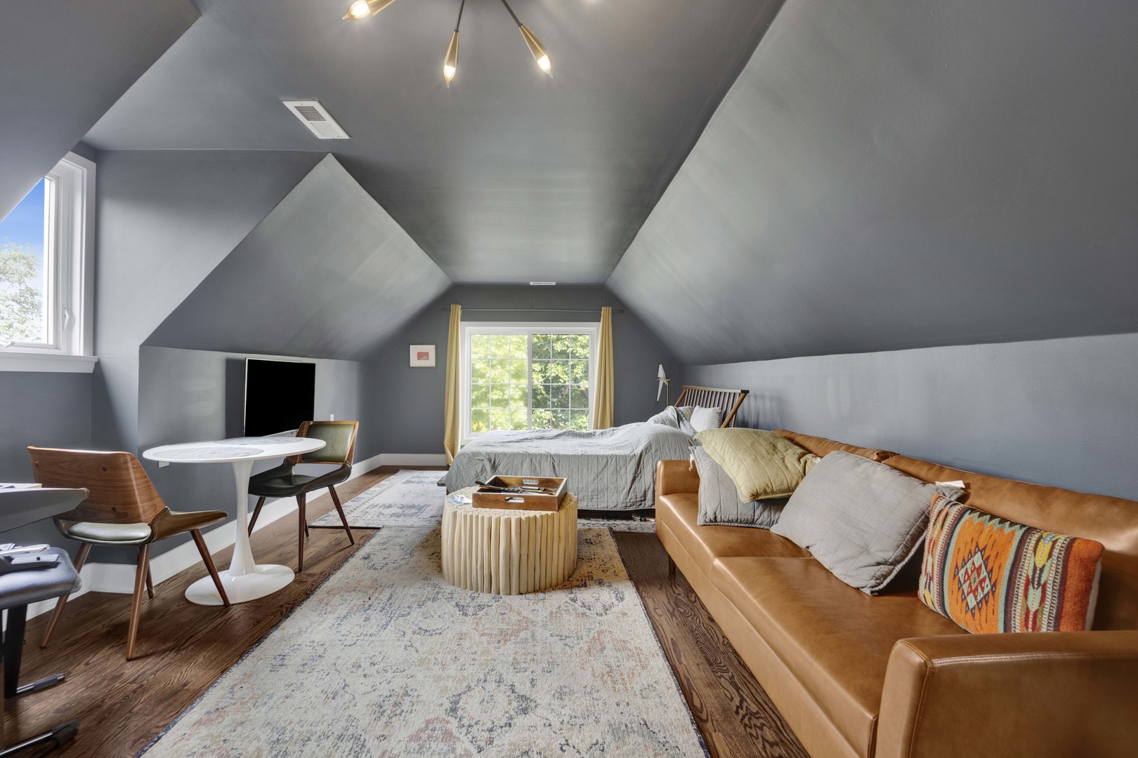 1625 W Hollywood Avenue 3