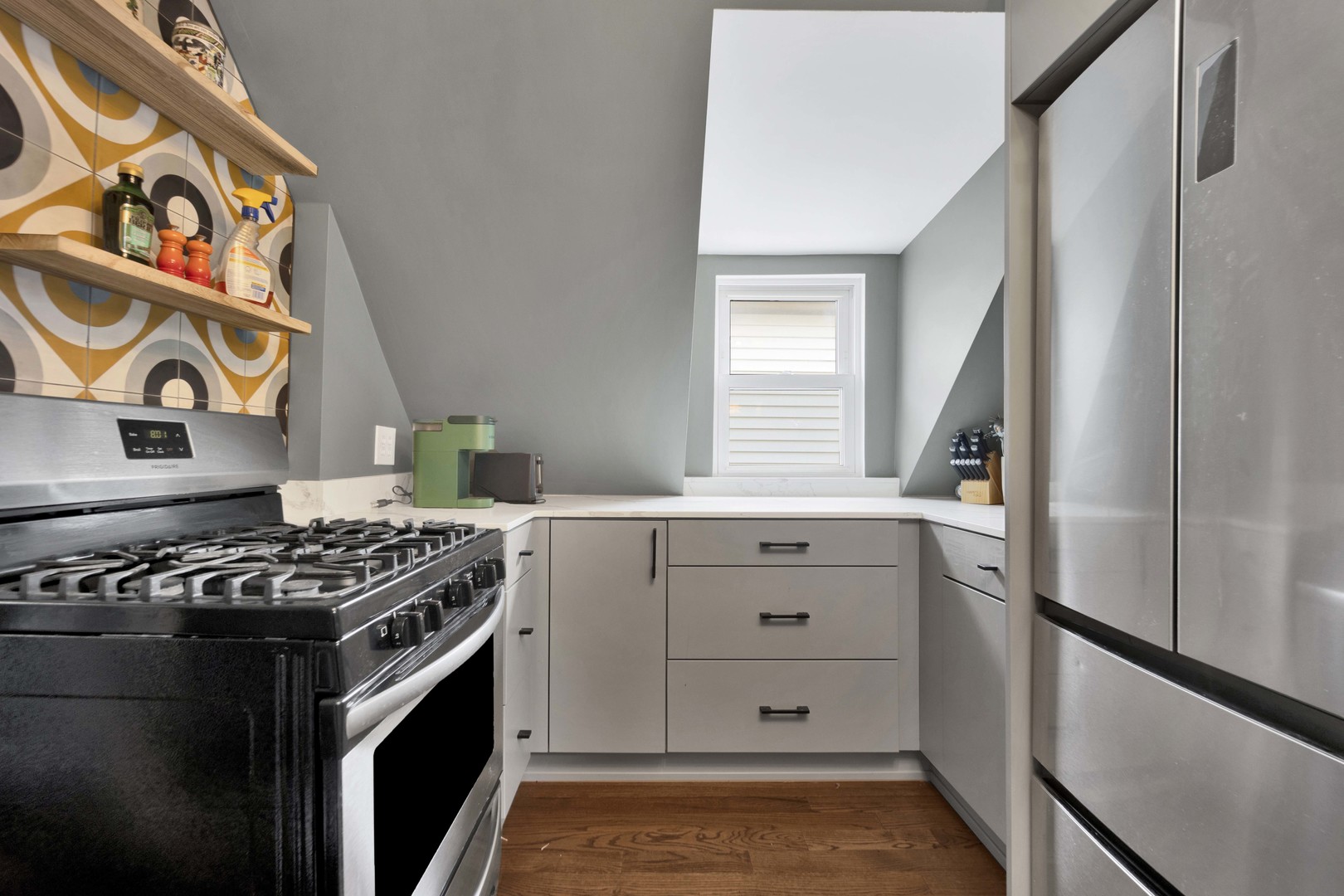 1625 W Hollywood Avenue 3