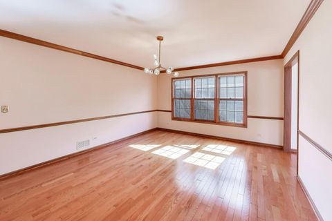 Tiny photo for 1219 Montego Court, Elk Grove Village, IL 60007 (MLS # 12588638)