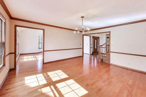 Tiny photo for 1219 Montego Court, Elk Grove Village, IL 60007 (MLS # 12588638)