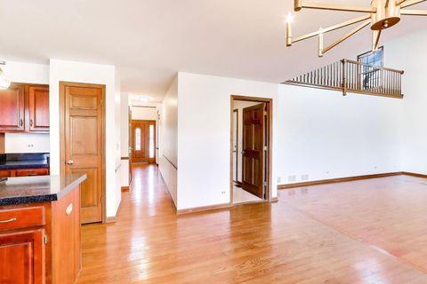 Tiny photo for 1219 Montego Court, Elk Grove Village, IL 60007 (MLS # 12588638)