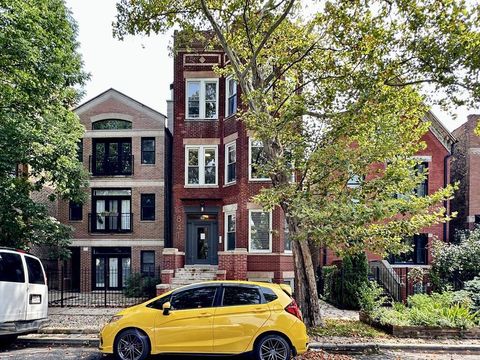 841 N Mozart Street 3F Chicago IL 60622