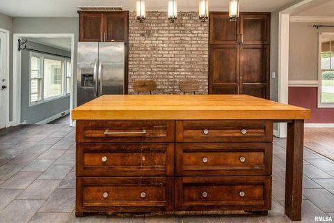 Tiny photo for 3000 W KENT Street, Carbondale, IL 62901 (MLS # EB459866)