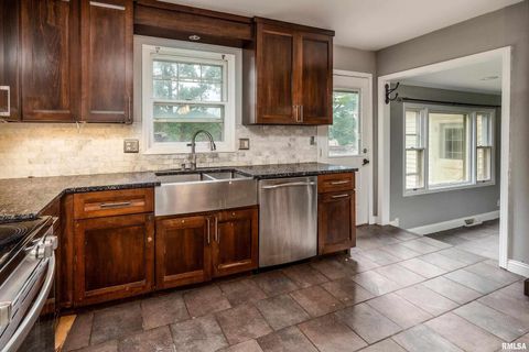 Tiny photo for 3000 W KENT Street, Carbondale, IL 62901 (MLS # EB459866)