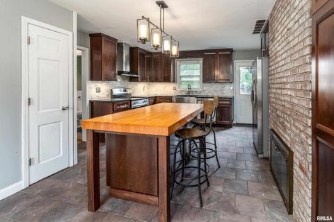 Tiny photo for 3000 W KENT Street, Carbondale, IL 62901 (MLS # EB459866)