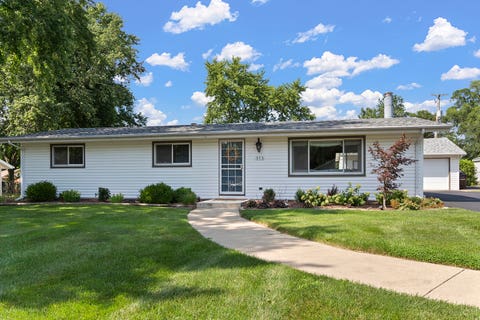 Tiny photo for 313 W Woodlawn Road, New Lenox, IL 60451 (MLS # 12711792)
