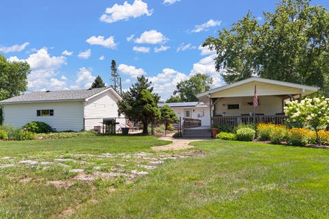 Tiny photo for 313 W Woodlawn Road, New Lenox, IL 60451 (MLS # 12711792)