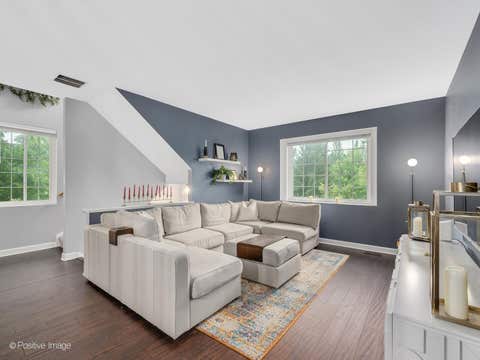 Tiny photo for 110 Morgans Gate Drive, Wood Dale, IL 60191 (MLS # 12724219)