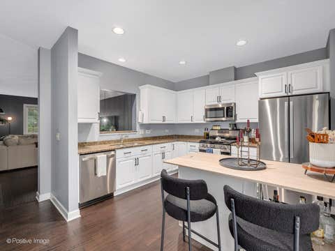 Tiny photo for 110 Morgans Gate Drive, Wood Dale, IL 60191 (MLS # 12724219)