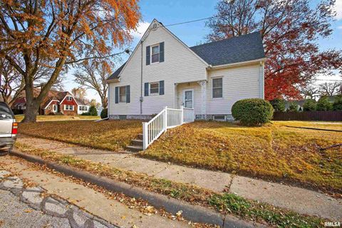 Tiny photo for 803 HOLMES Street, Bettendorf, IA 52722 (MLS # QC4269482)