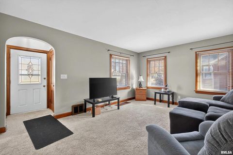 Tiny photo for 803 HOLMES Street, Bettendorf, IA 52722 (MLS # QC4269482)