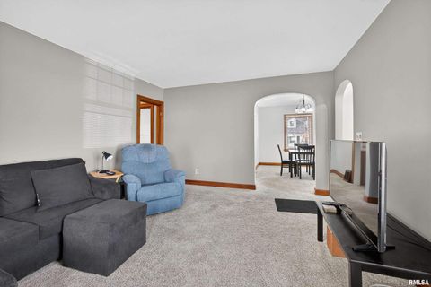 Tiny photo for 803 HOLMES Street, Bettendorf, IA 52722 (MLS # QC4269482)