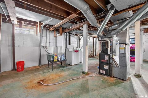 Tiny photo for 803 HOLMES Street, Bettendorf, IA 52722 (MLS # QC4269482)