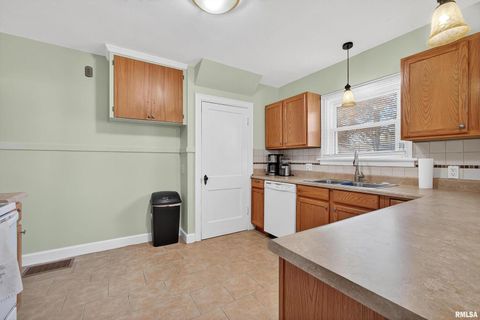 Tiny photo for 803 HOLMES Street, Bettendorf, IA 52722 (MLS # QC4269482)