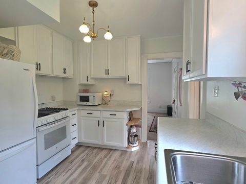 Tiny photo for 138 Hickory Street, Frankfort, IL 60423 (MLS # 12690370)