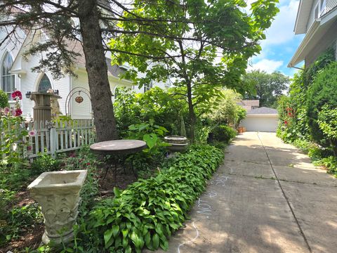 Tiny photo for 138 Hickory Street, Frankfort, IL 60423 (MLS # 12690370)