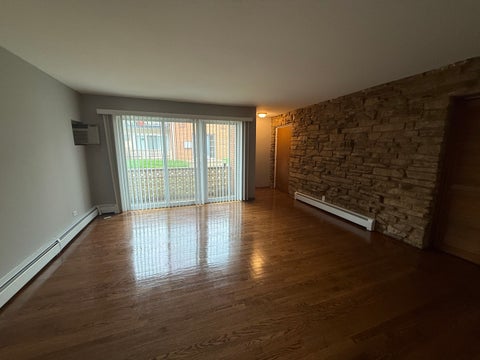 Tiny photo for 13 Scotdale Road #1, La Grange Park, IL 60526 (MLS # 12694857)