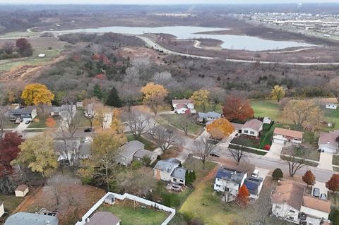 Tiny photo for 2231 S Bradford Drive, Wheaton, IL 60189 (MLS # 12519699)