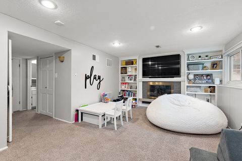 Tiny photo for 2231 S Bradford Drive, Wheaton, IL 60189 (MLS # 12519699)