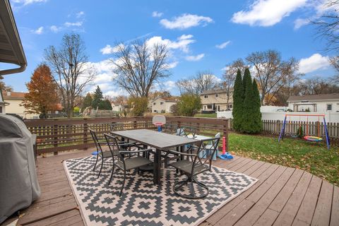 Tiny photo for 2231 S Bradford Drive, Wheaton, IL 60189 (MLS # 12519699)