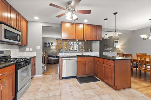 Tiny photo for 2231 S Bradford Drive, Wheaton, IL 60189 (MLS # 12519699)