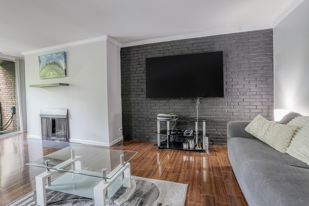 5900 Oakwood Drive 2H