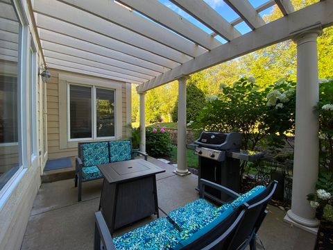 Tiny photo for 2428 Ridgewood Court, Aurora, IL 60502 (MLS # 12559667)