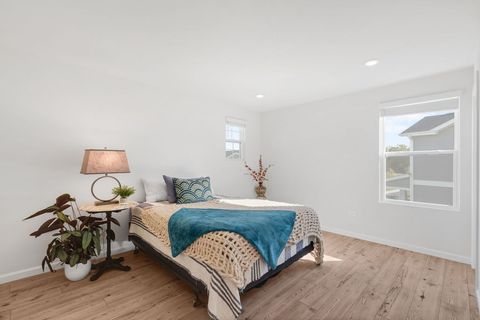 Tiny photo for 1044 Joice Lane, Mundelein, IL 60060 (MLS # 12495579)