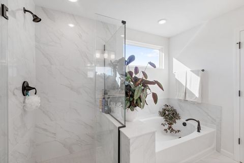 Tiny photo for 1044 Joice Lane, Mundelein, IL 60060 (MLS # 12495579)