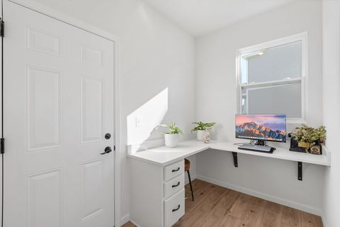 Tiny photo for 1044 Joice Lane, Mundelein, IL 60060 (MLS # 12495579)