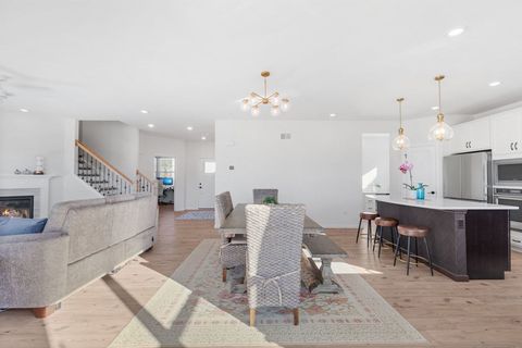 Tiny photo for 1044 Joice Lane, Mundelein, IL 60060 (MLS # 12495579)