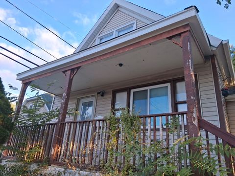 Tiny photo for 2610 Grunewald Street, Blue Island, IL 60406 (MLS # 12349234)