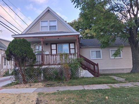 2610 Grunewald Street Blue Island IL 60406