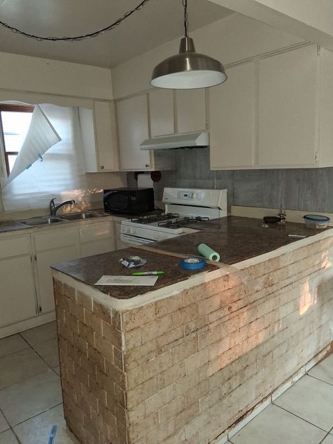 Tiny photo for 2610 Grunewald Street, Blue Island, IL 60406 (MLS # 12349234)