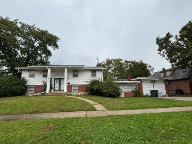 16908 Glen Oaks Drive