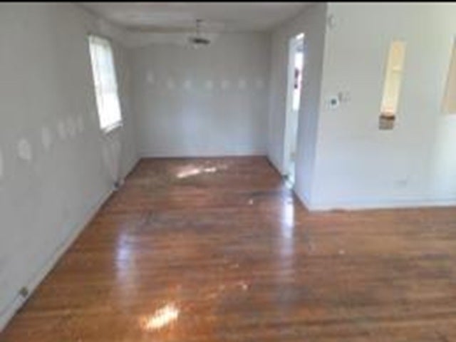 16908 Glen Oaks Drive