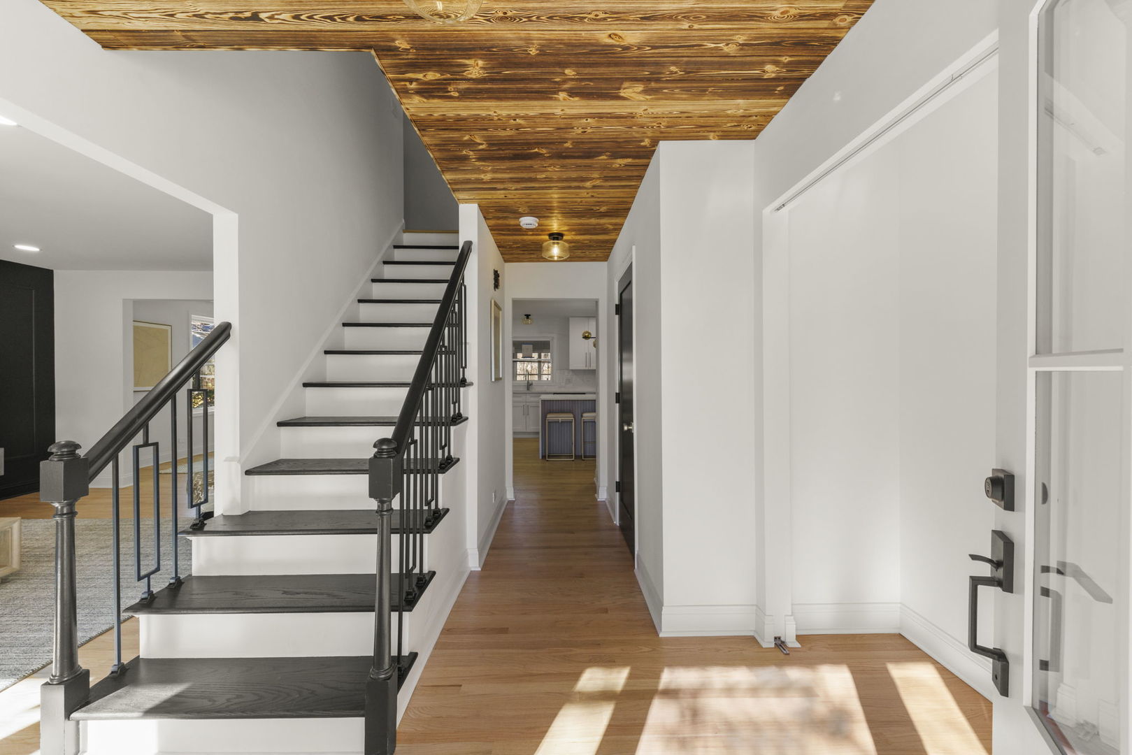 613 Zaininger Avenue