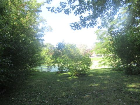 Tiny photo for 77 Mionske Drive, Lake Zurich, IL 60047 (MLS # 12484076)