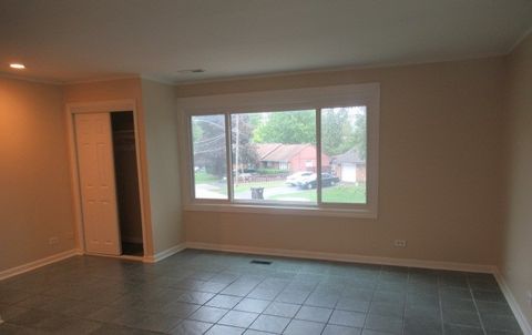 Tiny photo for 77 Mionske Drive, Lake Zurich, IL 60047 (MLS # 12484076)